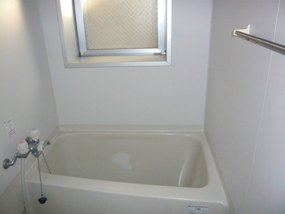 バス・シャワールーム　※別部屋の写真です