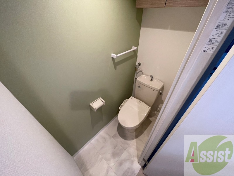 トイレ　ウォシュレット機能がついたトイレ。安心して使用できますね。