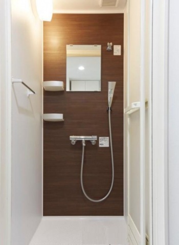 バス・シャワールーム　シャワー・トイレ別