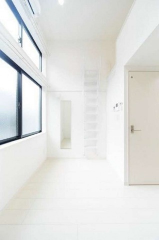 居室・リビング　ロフト付デザイナーズ