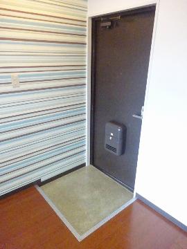 ハイツみつる　玄関　玄関