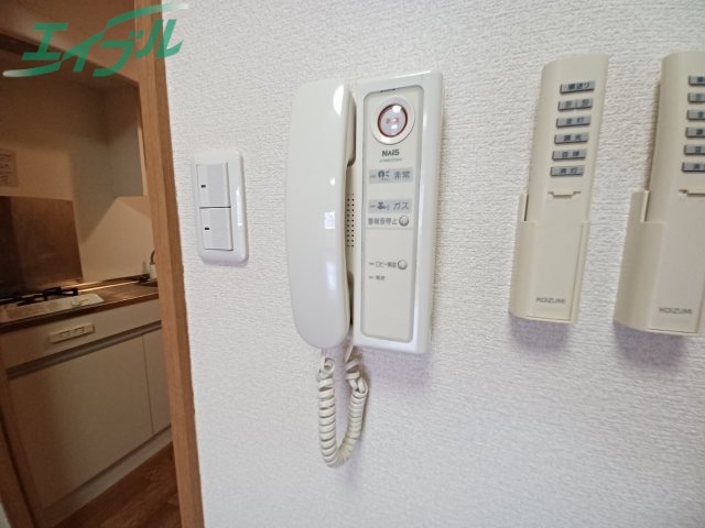 セキュリティ　同型参考写真