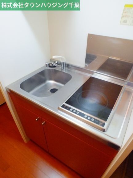キッチン　2口電気コンロ