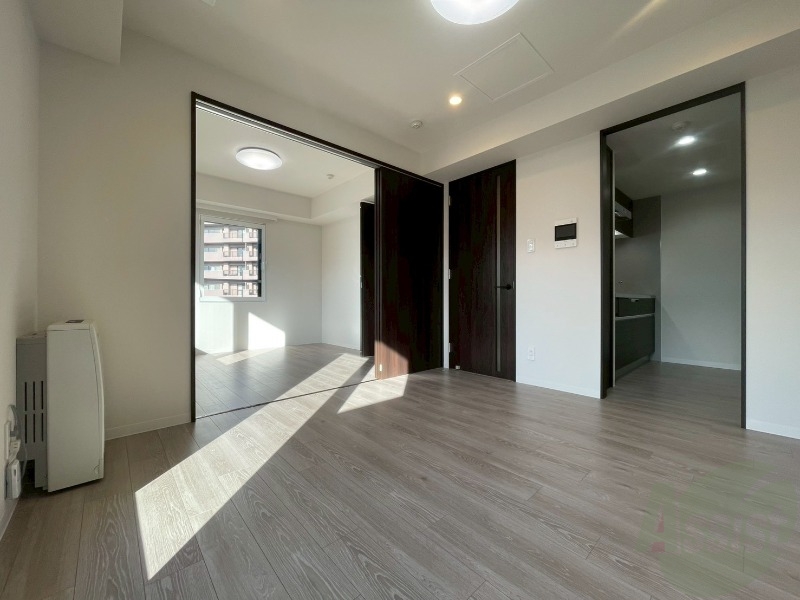 居室・リビング　広々としたリビングですね。使い勝手がよさそうですね！