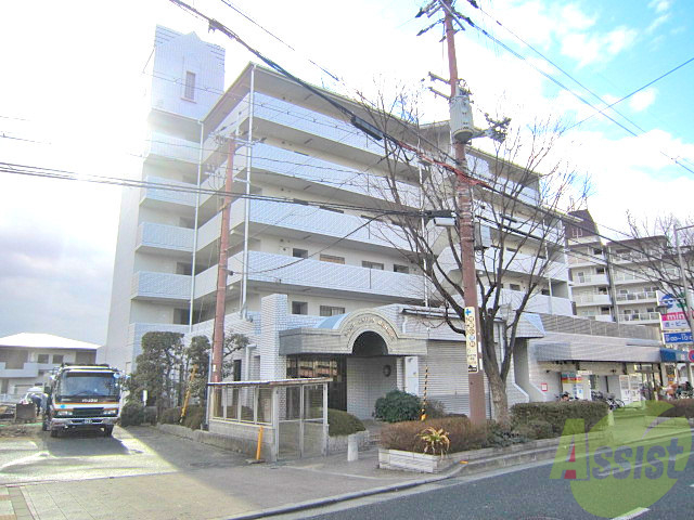 建物外観　豊中市東泉丘「エバーグリーンハイツ」