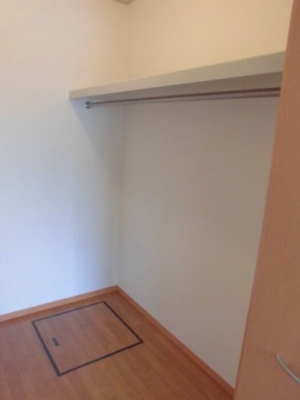 収納　図面と現状に相違がある場合には現状を優先