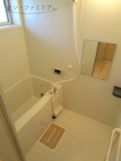 バス・シャワールーム　同一物件別部屋写真