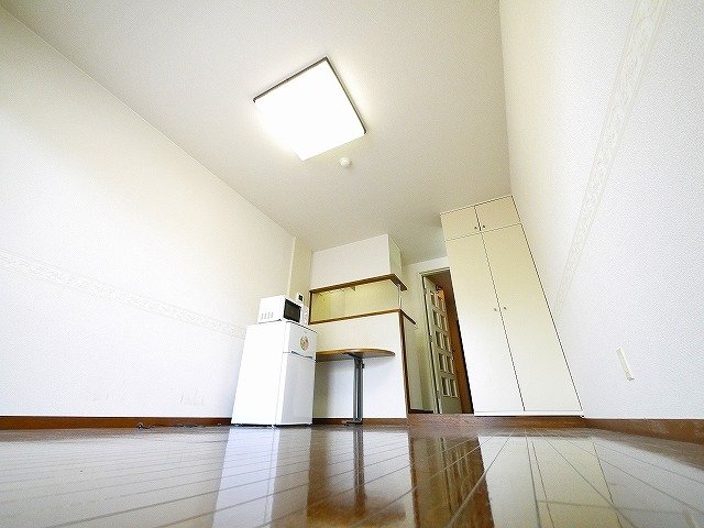 居室・リビング　ゆったりとした居間です