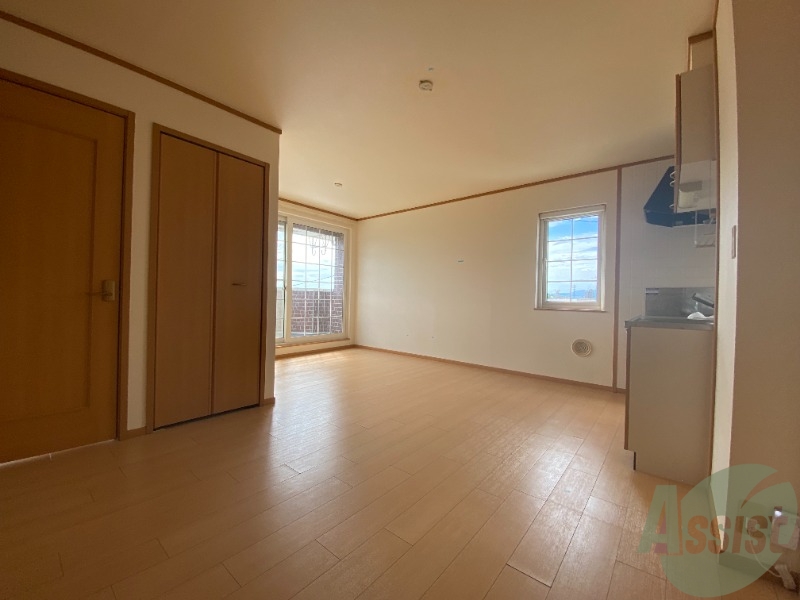 居室・リビング　陽当たり良好で、広々としたリビングです。