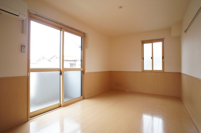 居室・リビング　別部屋参考写真