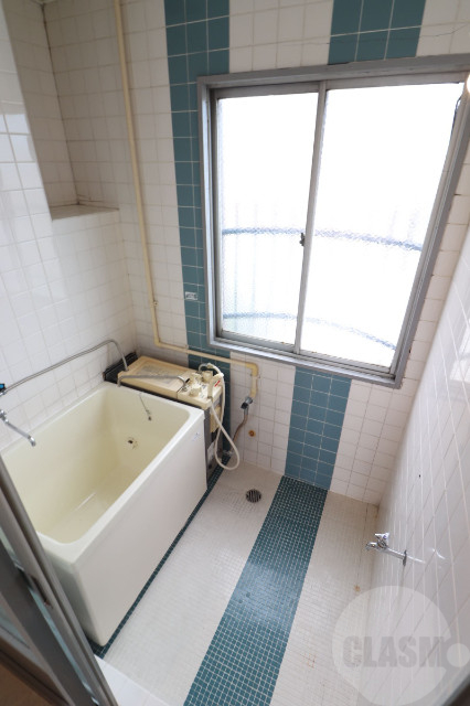 バス・シャワールーム　タイルが可愛いバスルーム