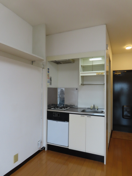 キッチン　ガスコンロ付　電気コンロでないので火力もＯＫ