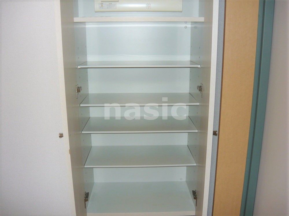 玄関　シューズボックス