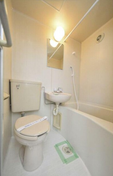 バス・シャワールーム