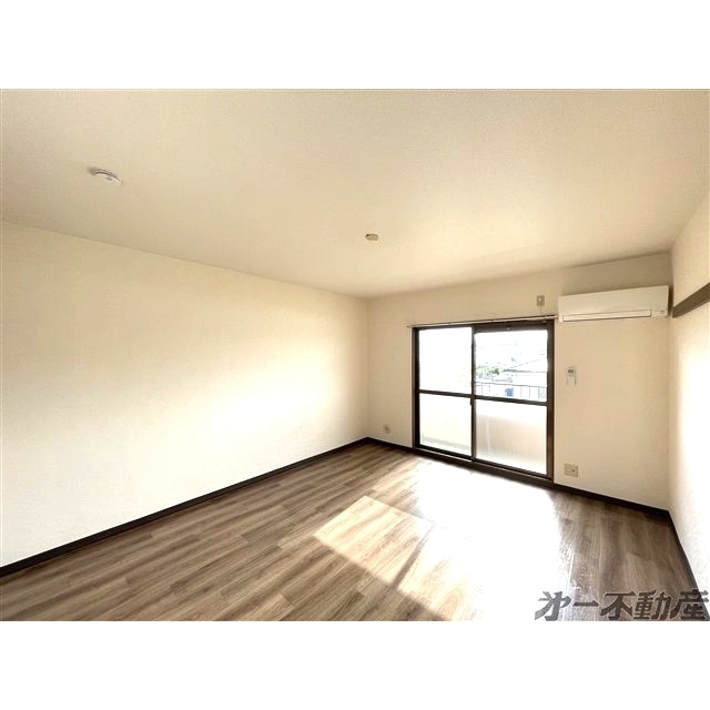 建物外観　洋室