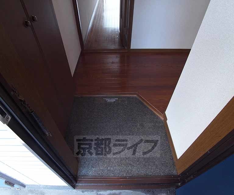 玄関　シンプルな玄関です。