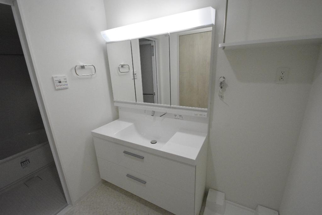 洗面設備　洗髪洗面化粧台