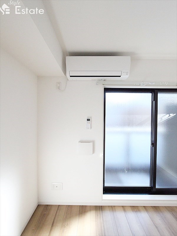 その他　エアコン完備　※モデルルーム参考写真