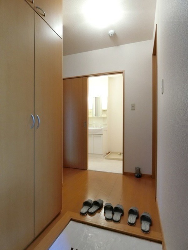 玄関　図面と現状に相違がある場合には現状を優先