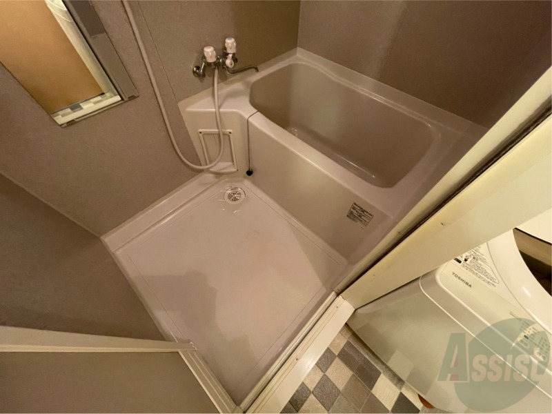 バス・シャワールーム　お風呂です。ゆっくりお風呂につかるのも体に良いですね～