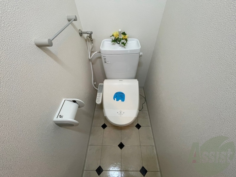 トイレ　トイレです。ウォシュレット付を探している方、おすすめです。
