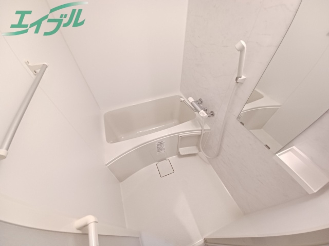 バス・シャワールーム　反転タイプ参考写真