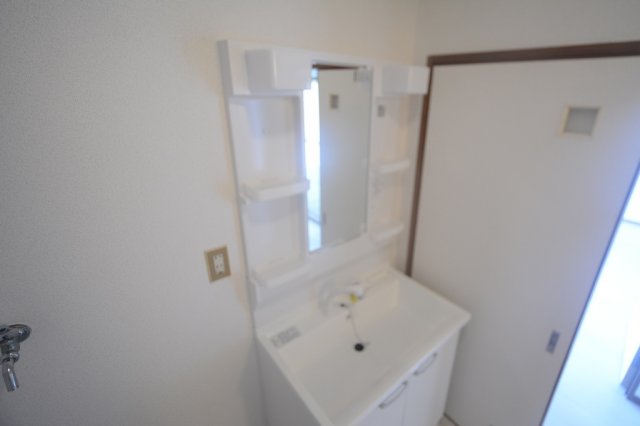 洗面設備　独立洗面化粧台付き☆