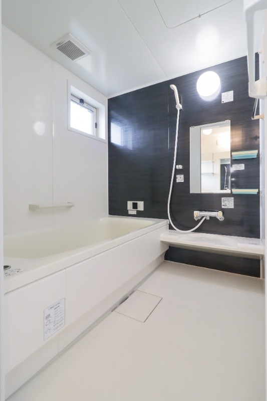 バス・シャワールーム　図面と現状に相違がある場合には現状を優先