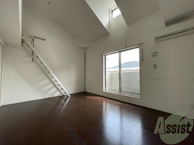 居室・リビング　１０．６９帖の洋室です広々としていて綺麗ですね。