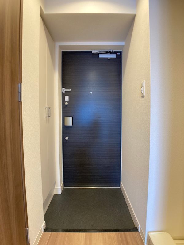 玄関　落ち着いた玄関です