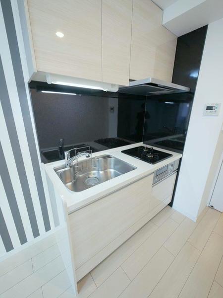 キッチン　同物件別号室写真