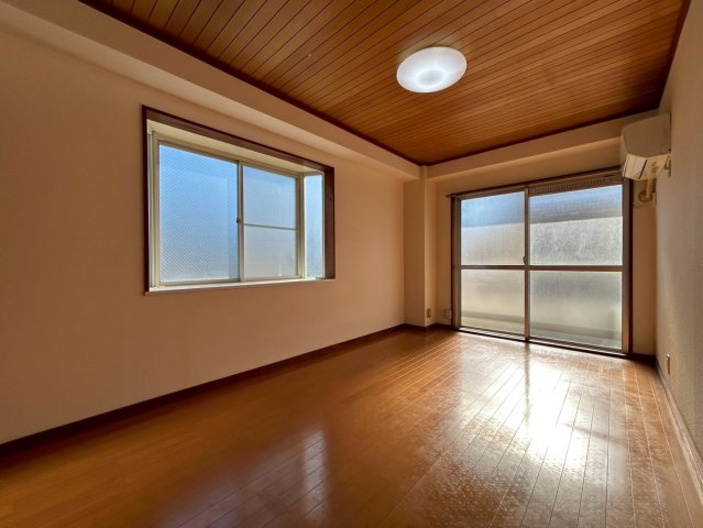 居室・リビング　ラ・フォルテ深沢