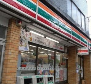 コンビニ　セブンイレブン（コンビニ）まで113m