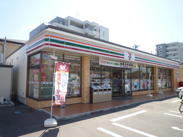 コンビニ　セブンイレブン仙台萩野町2丁目店（コンビニ）まで131m