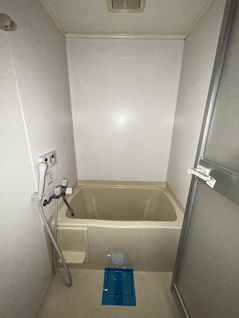 バス・シャワールーム　別部屋参考写真です