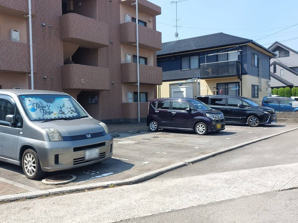 駐車場　駐車場