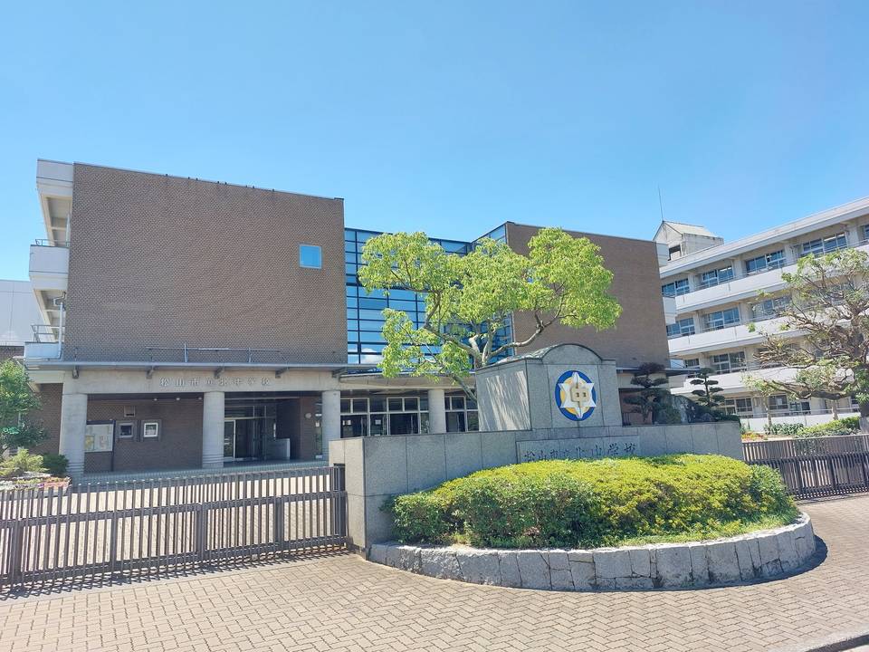 中学校　北中学校（中学校）まで2800m