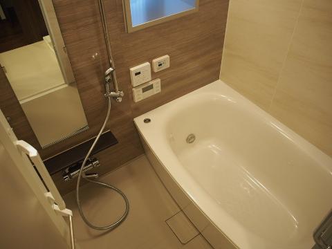 バス・シャワールーム　バス