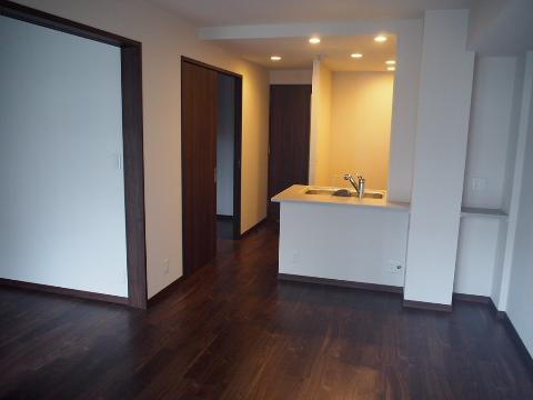 居室・リビング　室内