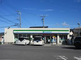 コンビニ　ファミリーマート大津黒津店（コンビニ）まで1646m