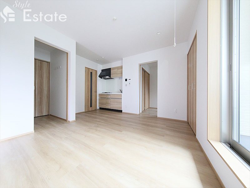 居室・リビング　同仕様内装