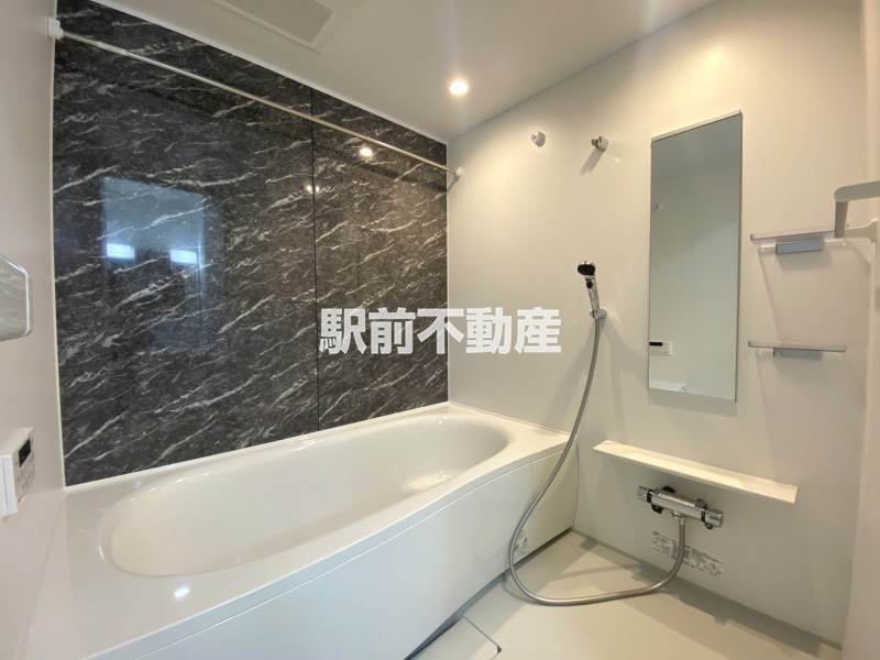 バス・シャワールーム　同間取り別建物