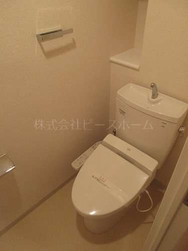 トイレ　※別号室参考写真