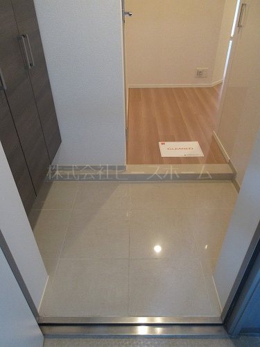 玄関　※別号室参考写真