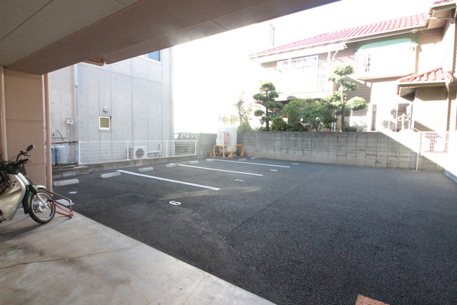 駐車場　☆駐車場☆