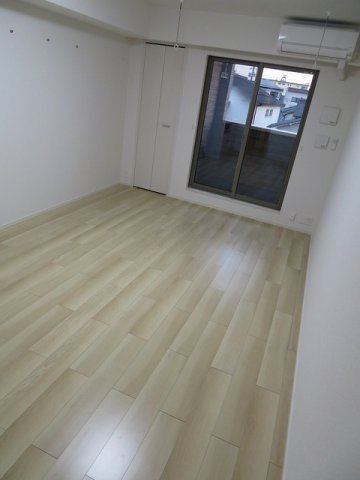 居室・リビング　【カルヴァドス　Ｂ】居間です