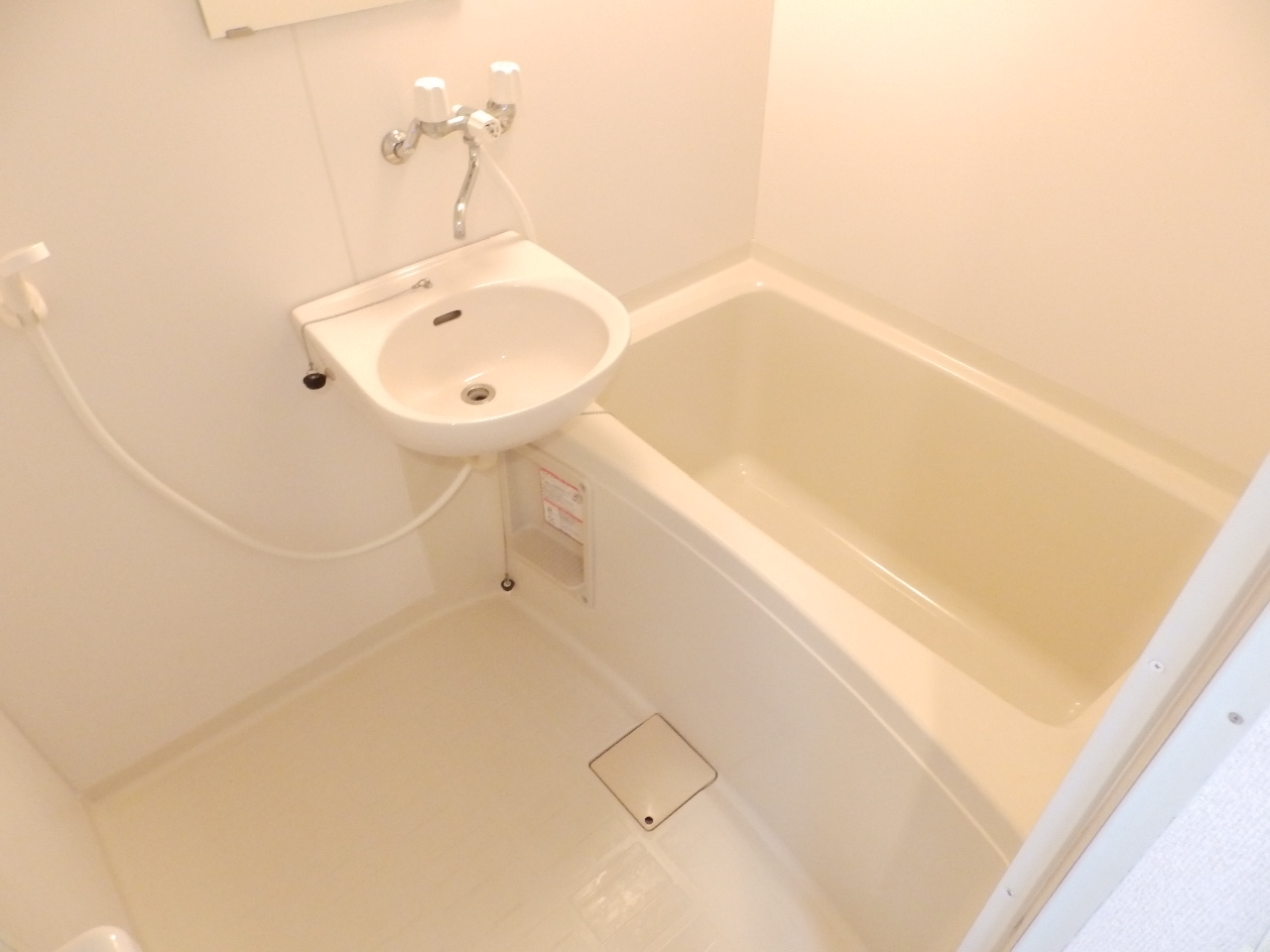 バス・シャワールーム　もちろんセパレートタイプ