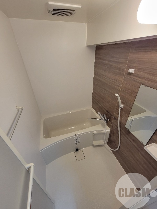 バス・シャワールーム　セパレート物件♪鏡が付いています♪