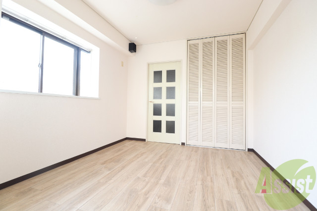 居室・リビング　お掃除もラクラク材質、いつも清潔ですね～