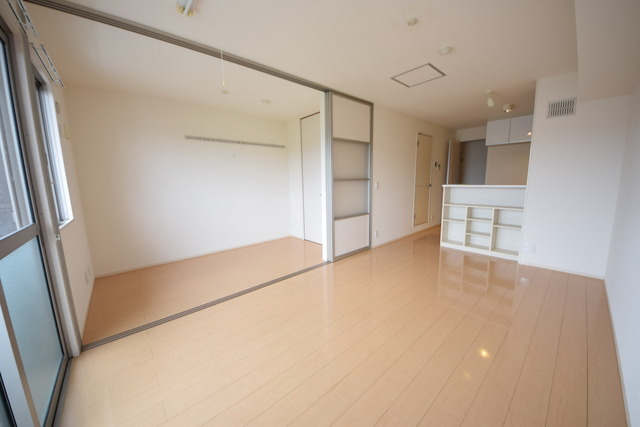 居室・リビング　☆日当り良好、すてきなお部屋☆